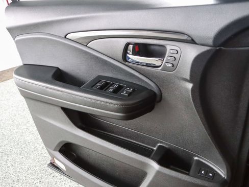 Used 2020 Honda Passport Touring image 22
