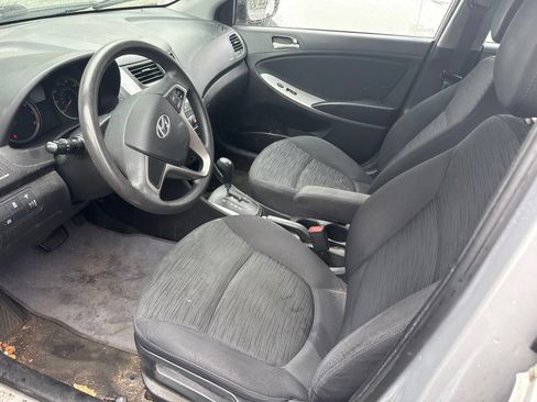 Used 2016 Hyundai Accent SE FWD image 5