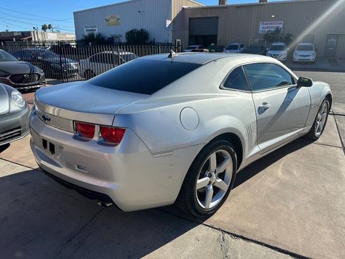 Used 2011 Chevrolet Camaro LT RWD image 5