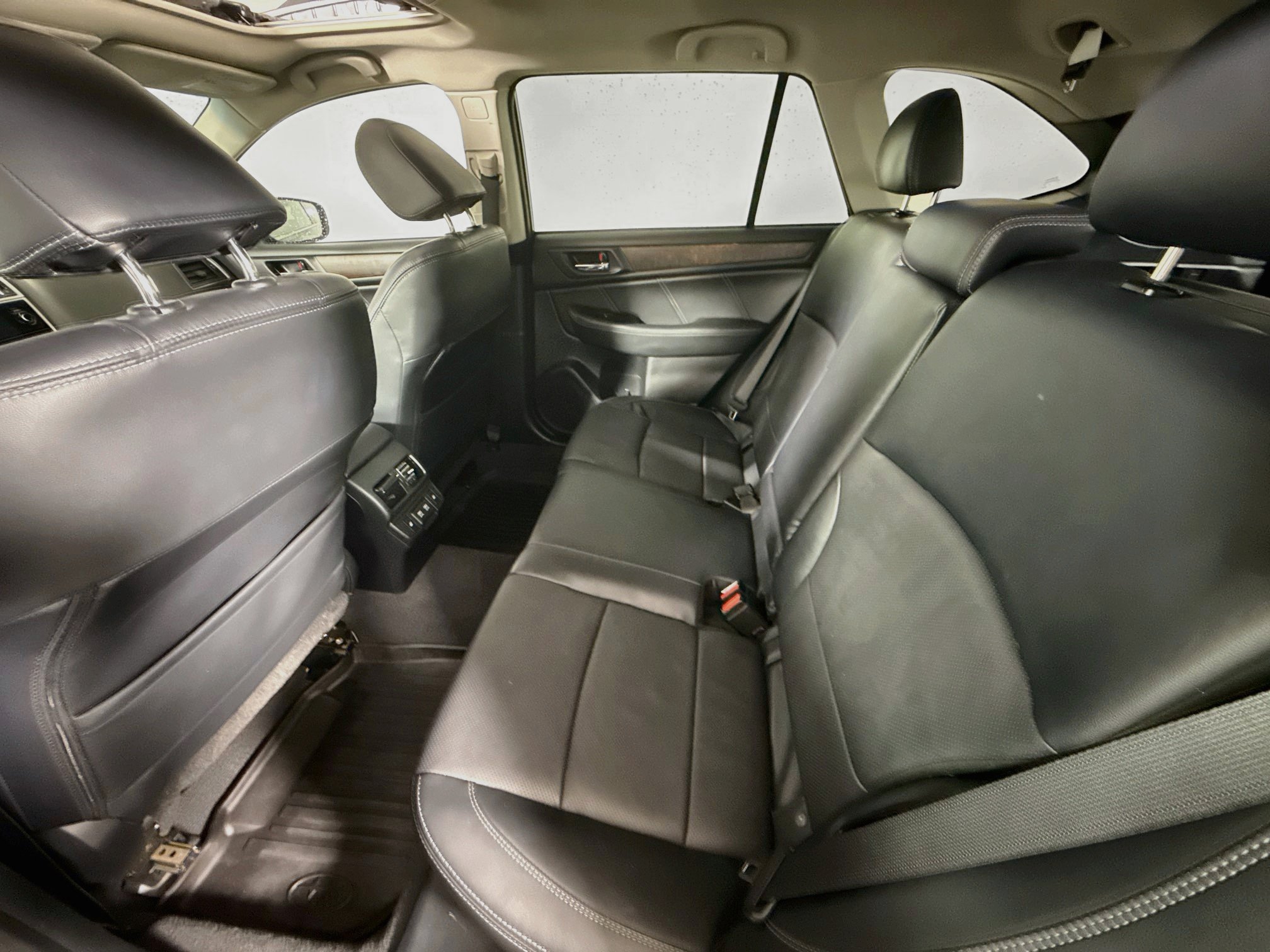 Used 2019 Subaru Outback 3.6R Limited AWD/4WD image 24