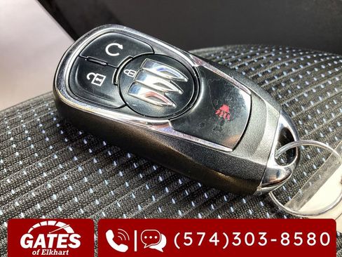 Used 2025 Buick Envista Preferred FWD image 25