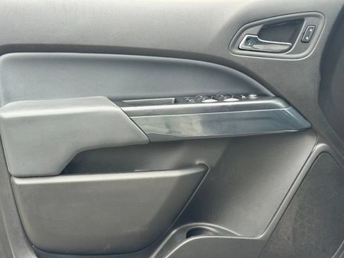 Used 2016 Chevrolet Colorado Z71 AWD/4WD image 16