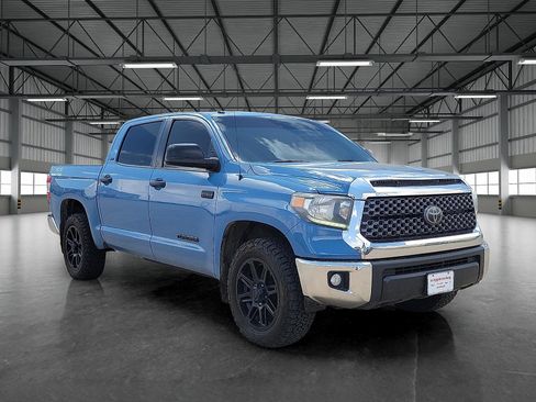 Used 2019 Toyota Tundra SR5 w/ SR5 Upgrade Package AWD/4WD image 6