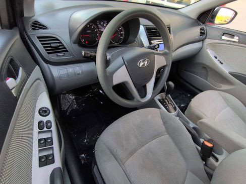 Used 2014 Hyundai Accent GLS image 10