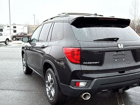 Used 2023 Honda Passport EX-L image 10
