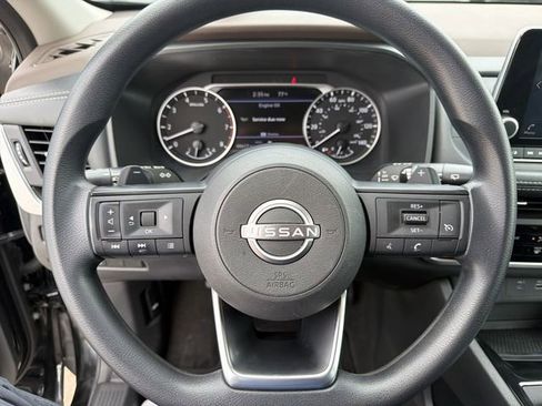 Used 2023 Nissan Rogue S AWD/4WD image 16