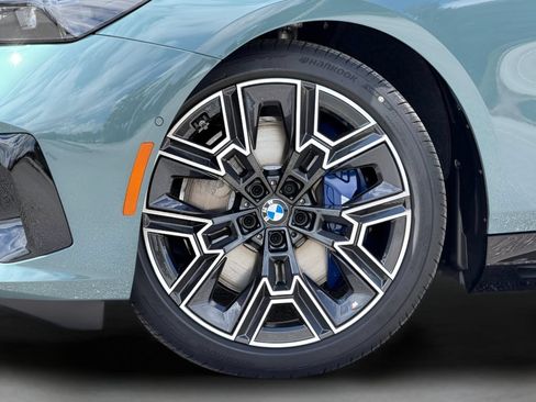 New 2027 BMW i5 eDrive40 w/ M Sport Package RWD image 10