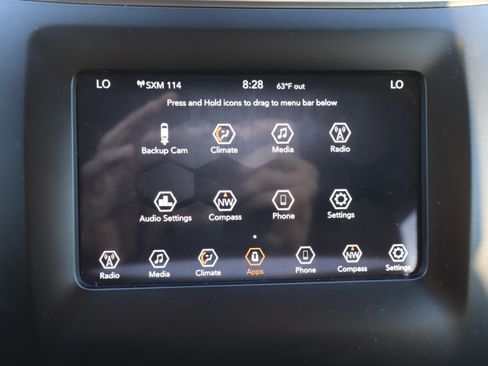 Used 2020 Jeep Cherokee Latitude Plus image 25