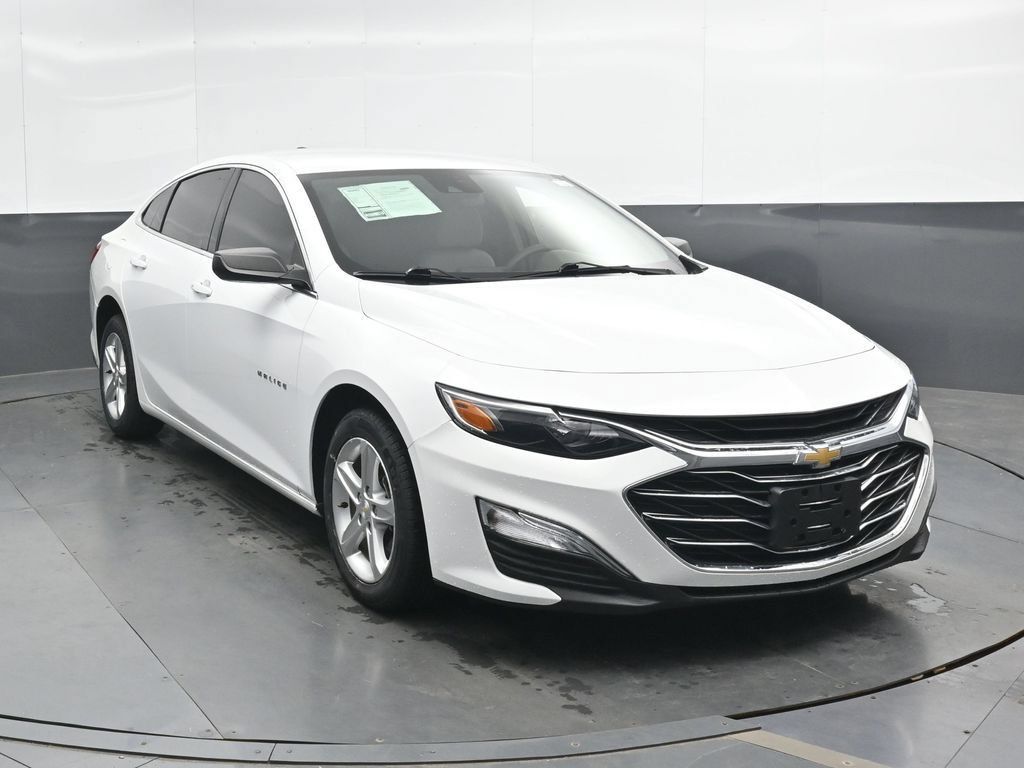 Used 2023 Chevrolet Malibu LS FWD image 4