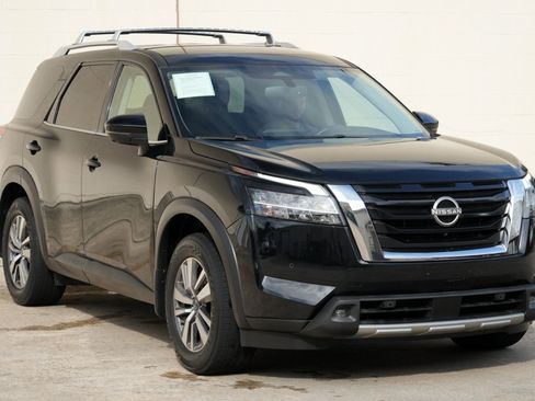 Used 2022 Nissan Pathfinder SL FWD image 52