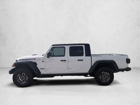 Used 2026 Jeep Gladiator Mojave AWD/4WD image 8