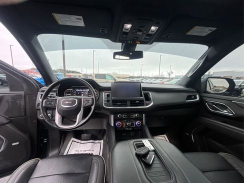 Used 2021 GMC Yukon XL SLT w/ SLT Premium Package image 27