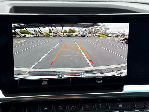 Used 2025 GMC Sierra 1500 SLT image 26