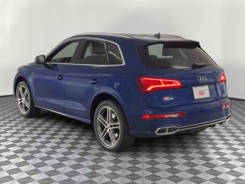 Used 2018 Audi SQ5 Premium Plus w/ Navigation Package AWD/4WD image 3