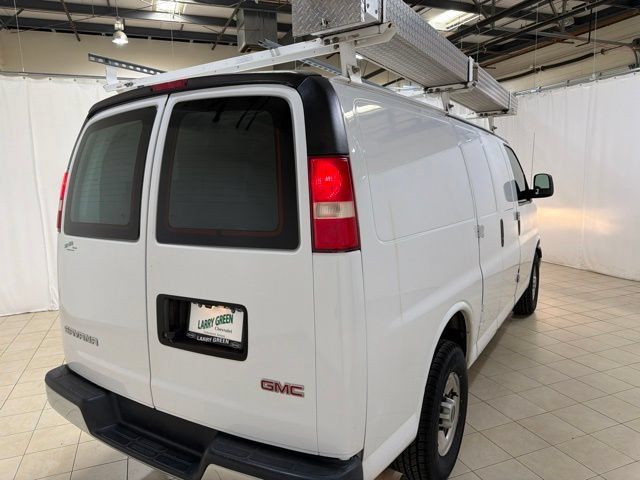 Used 2018 GMC Savana 2500 RWD image 6