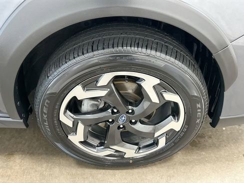 Certified 2023 Subaru Crosstrek 2.5i Limited AWD/4WD image 5