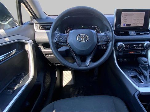 Used 2025 Toyota RAV4 XLE FWD image 6