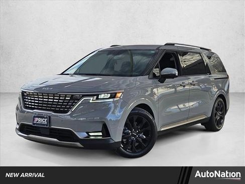 Used 2024 Kia Carnival SX image 1