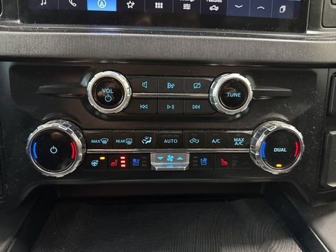 Used 2024 Ford F350 Platinum image 32