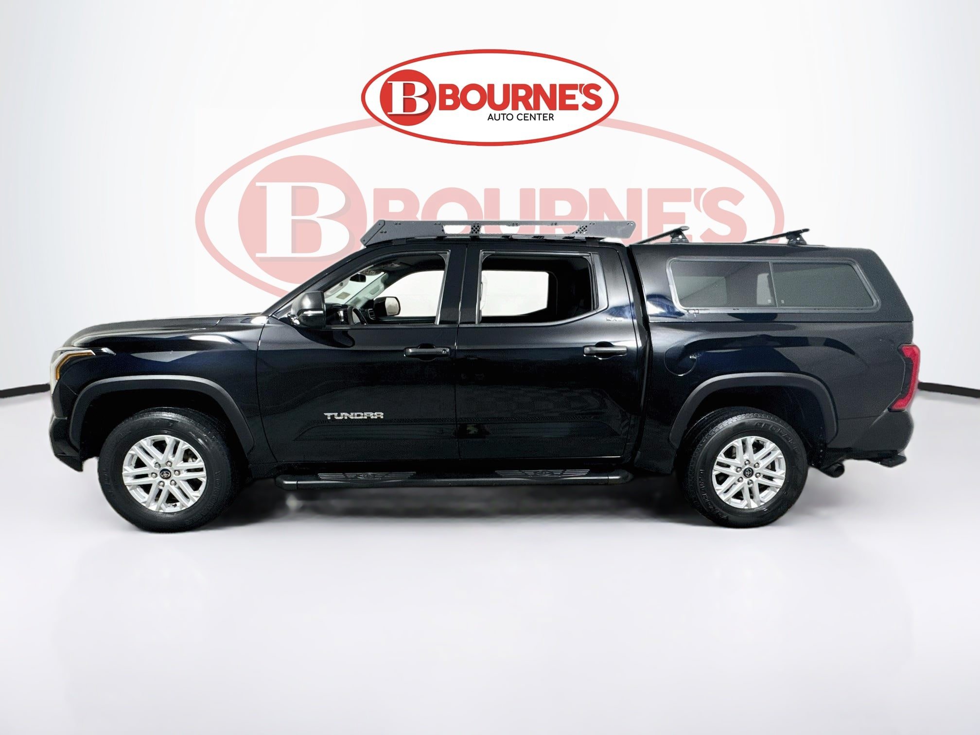 Used 2023 Toyota Tundra SR5 w/ SR5 Convenience Package AWD/4WD image 5
