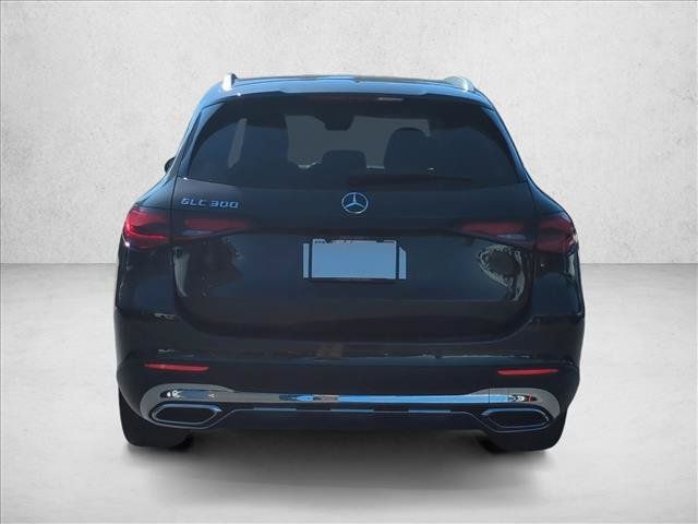Used 2023 Mercedes-Benz GLC 300 image 10