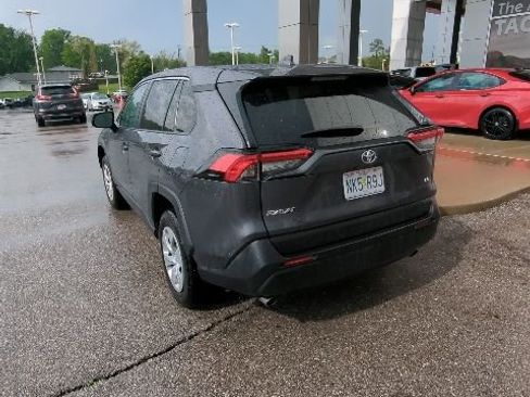 Used 2023 Toyota RAV4 LE FWD image 12