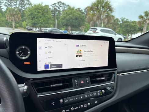 Used 2024 Lexus ES 300h F Sport w/ Accessory Package (Z1) FWD image 15