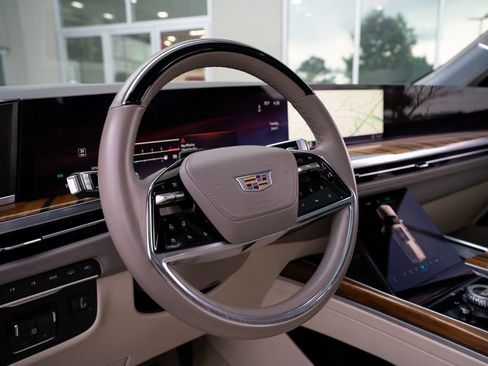 Used 2025 Cadillac Escalade Sport Platinum AWD/4WD image 31
