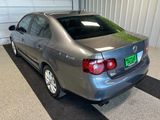 Used 2010 Volkswagen Jetta Limited Edition image 4