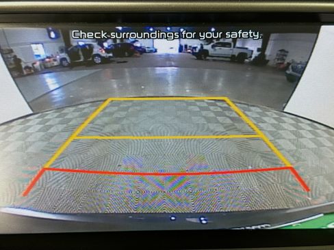 Used 2020 Kia Optima SE FWD image 17