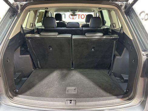 Used 2025 Volkswagen Atlas SE image 18