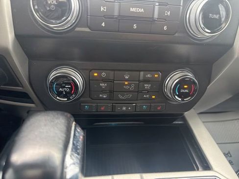 Used 2020 Ford F150 Lariat w/ Equipment Group 502A Luxury AWD/4WD image 22