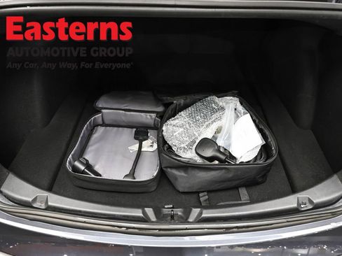 Used 2018 Tesla Model 3 Long Range image 9