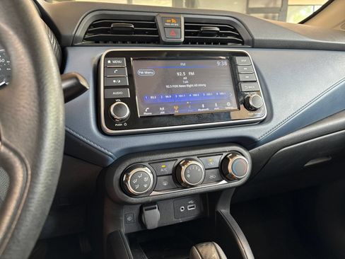 Used 2025 Nissan Versa SV FWD image 17