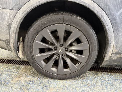 Used 2016 Tesla Model X 90D image 31