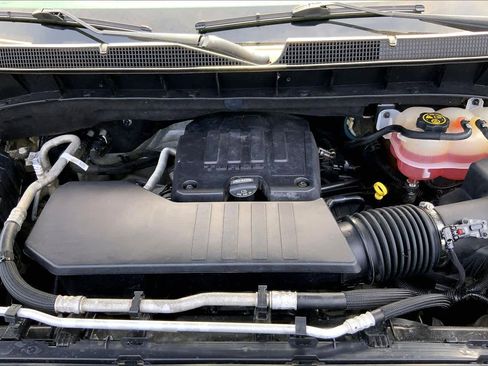 Certified 2022 Chevrolet Silverado 1500 Custom w/ LPO, Dark Essentials Package AWD/4WD image 32