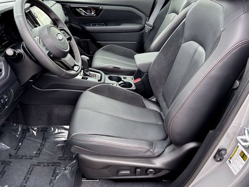 Used 2025 Subaru Forester Touring AWD/4WD image 19