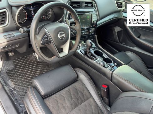 Certified 2023 Nissan Maxima SR w/ Sport Mat Group image 19