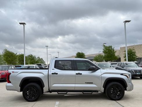 Used 2023 Toyota Tundra SR5 image 5
