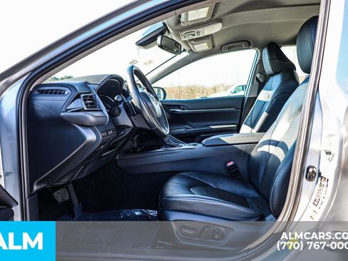 Used 2024 Toyota Camry XSE image 18