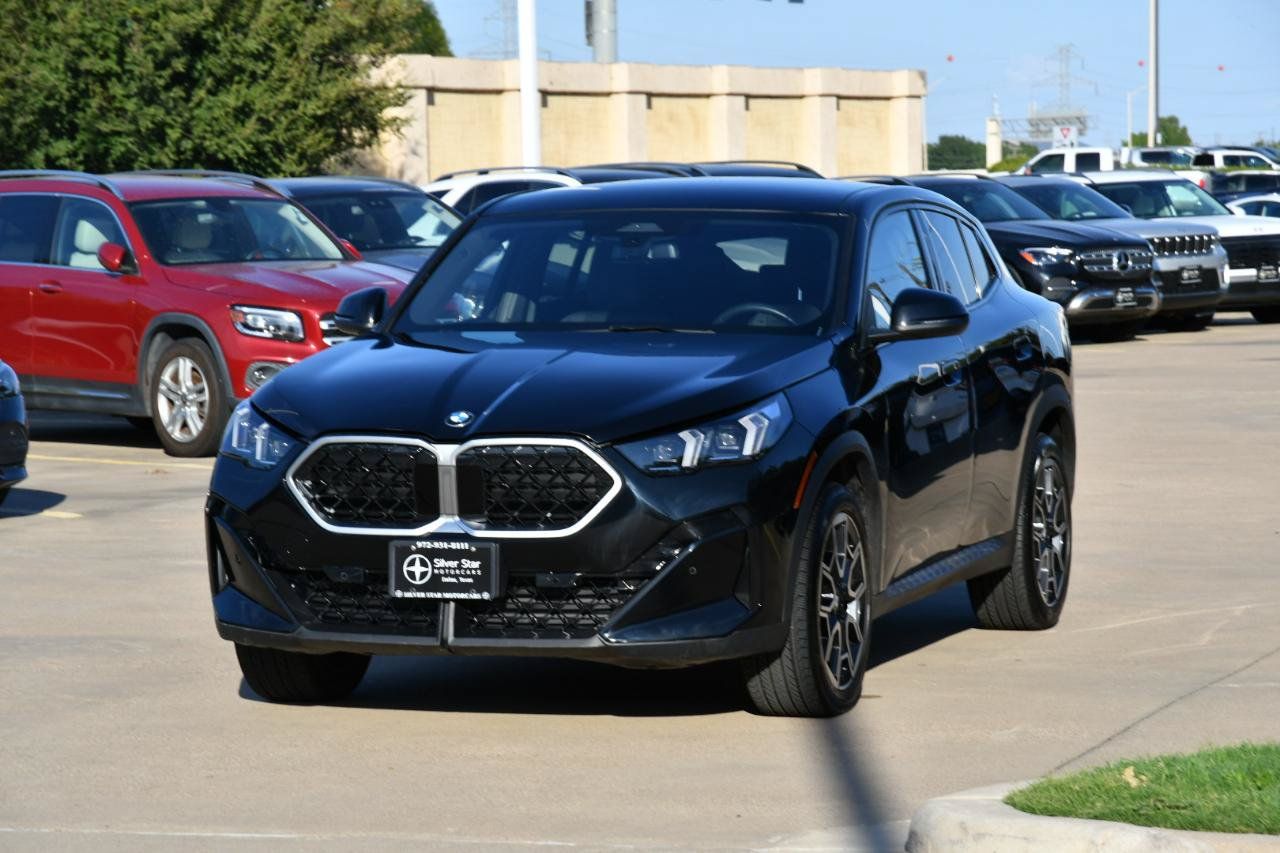 Used 2026 BMW X2 xDrive28i AWD/4WD image 2