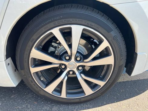 Used 2017 Nissan Maxima 3.5 SL FWD image 6
