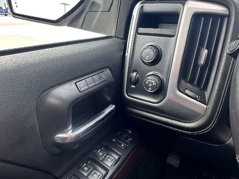 Used 2016 GMC Sierra 1500 SLT w/ SLT Preferred Package image 14