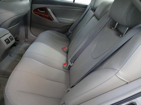 Used 2009 Toyota Camry XLE image 4