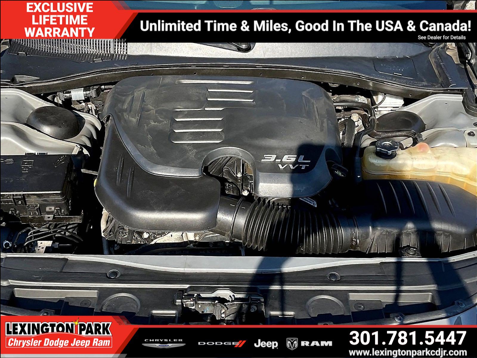 Used 2018 Chrysler 300 S RWD image 29