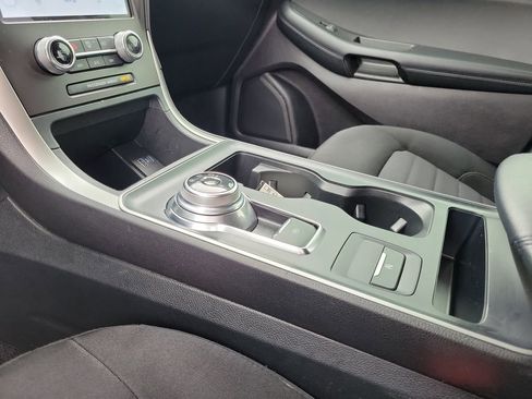 Certified 2021 Ford Edge SE FWD image 29