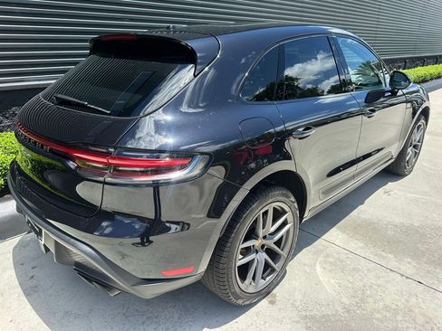 Certified 2023 Porsche Macan AWD/4WD image 9