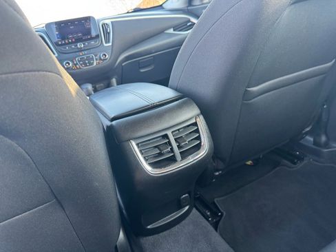 Used 2023 Chevrolet Malibu LT image 15