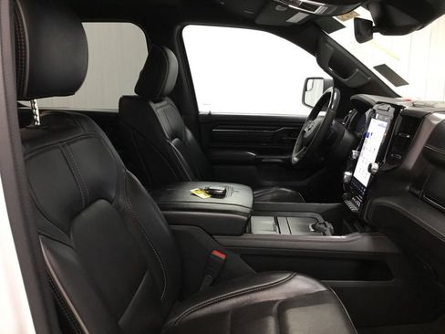 Used 2022 RAM 1500 Limited w/ Body-Colour Bumper Group image 52