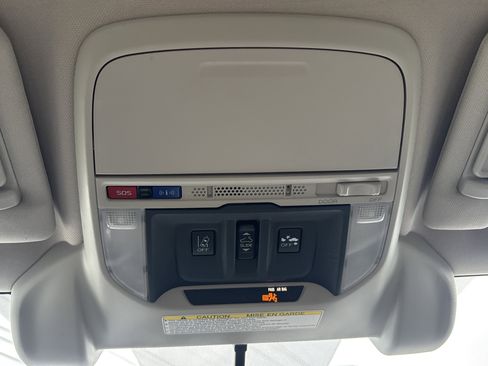 Used 2020 Subaru Forester Premium image 33